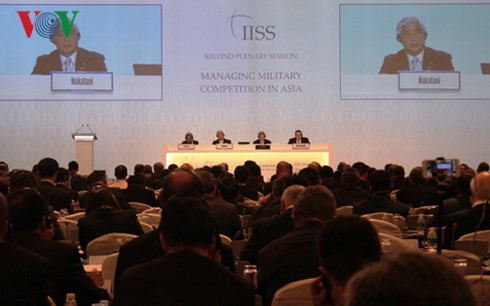 Countries oppose East Sea militarization at Shangri-La Dialogue - ảnh 2